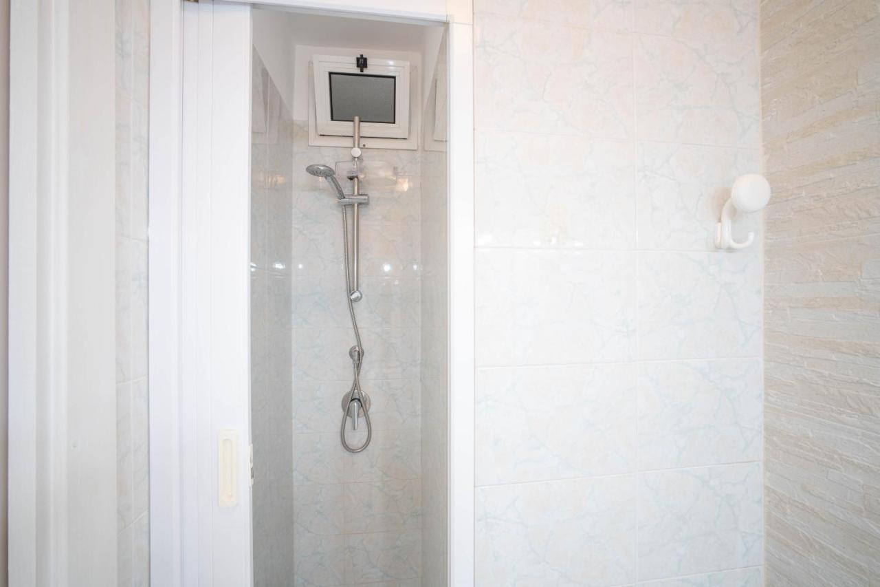 Wepuglia - Dimora Capitolo Apartment โมโนโปลี ภายนอก รูปภาพ